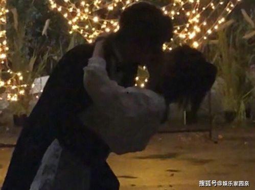 吃瓜群众亲吻视频大全,吃瓜群众亲吻视频大全，揭秘甜蜜瞬间