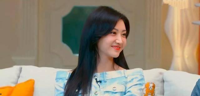 景甜吃瓜唐艺昕视频